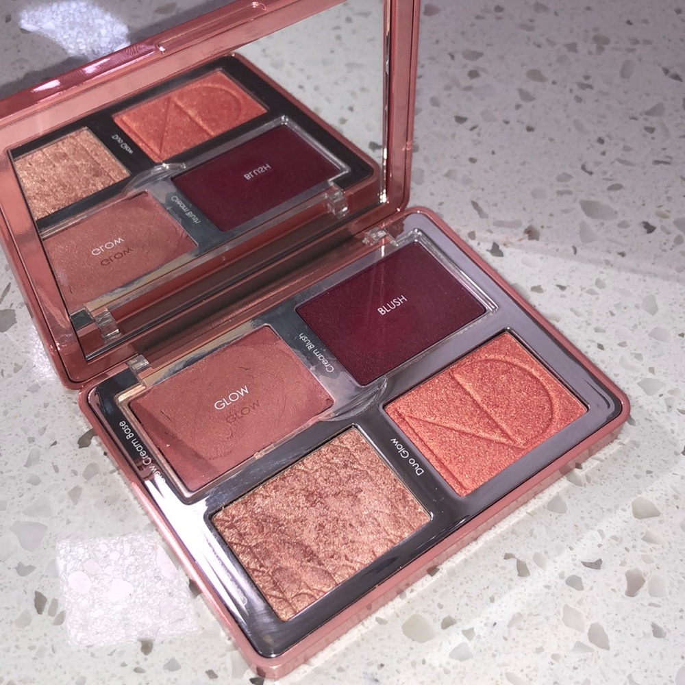 Natasha Denona Bloom blush and Glow palette